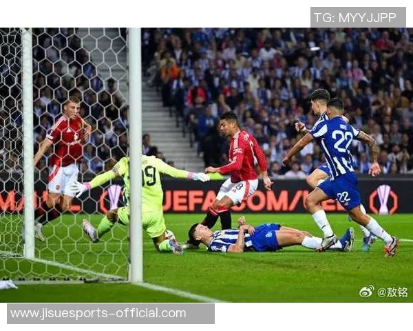 波尔图小胜曼联神奇扑救成比赛转折点数据分析揭示关键时刻